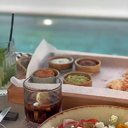 Отель Charisma And Wellness Club